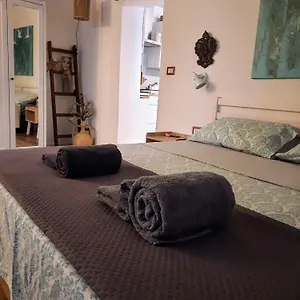 https://oselyn-holiday-flat-bucine.it-tuscanyhotel.com